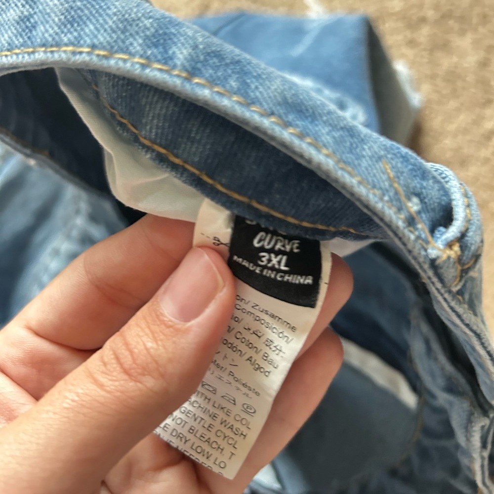 SHEIN Curve Jean shorts